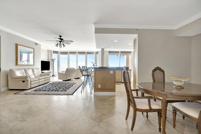Foto del edificio - 700 Ocean Royale Way