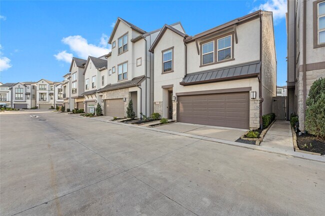 Foto del edificio - 817 Kamano Ave