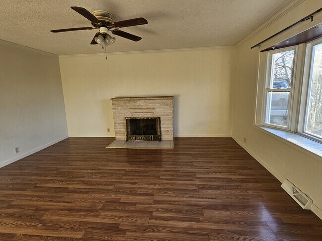 Building Photo - 21524 Hasty Dr