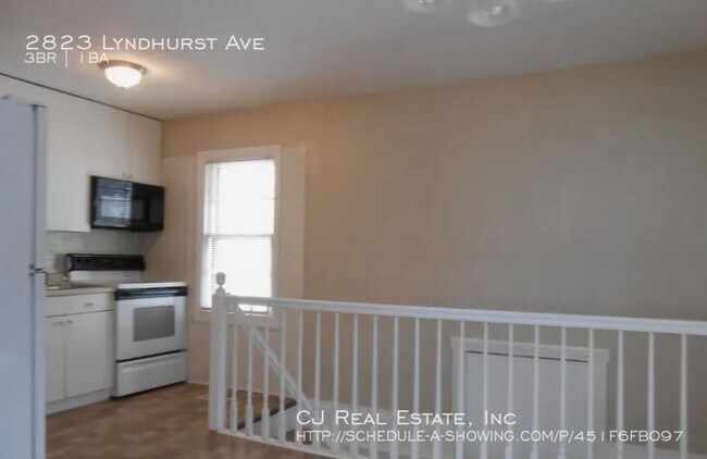 Building Photo - 2823 Lyndhurst Ave