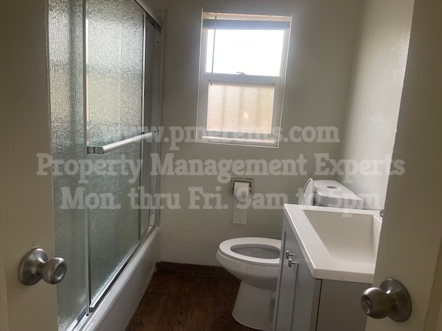 Foto del edificio - 1605 E 8th St