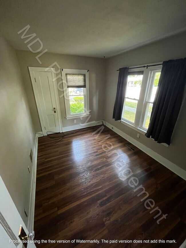 Foto del edificio - 2 Bedroom Home with 2 Car Garage & Fenced ...