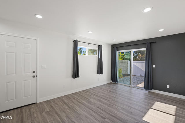 Building Photo - 626 Devirian Pl