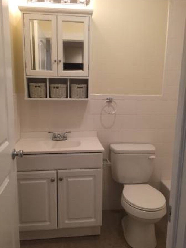 Foto principal - 104 Hillside St