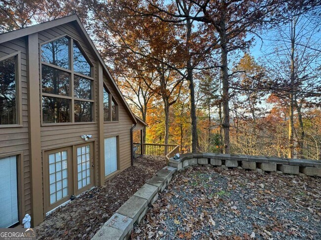 Foto del edificio - 664 Fox Run Dr