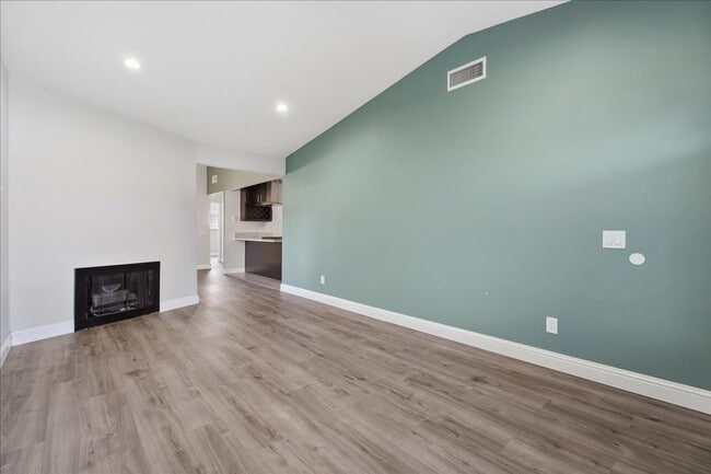 Building Photo - 4006-4008 Tricia Way