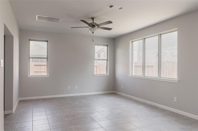 Foto del edificio - 31138 Mahogany Fir Trl