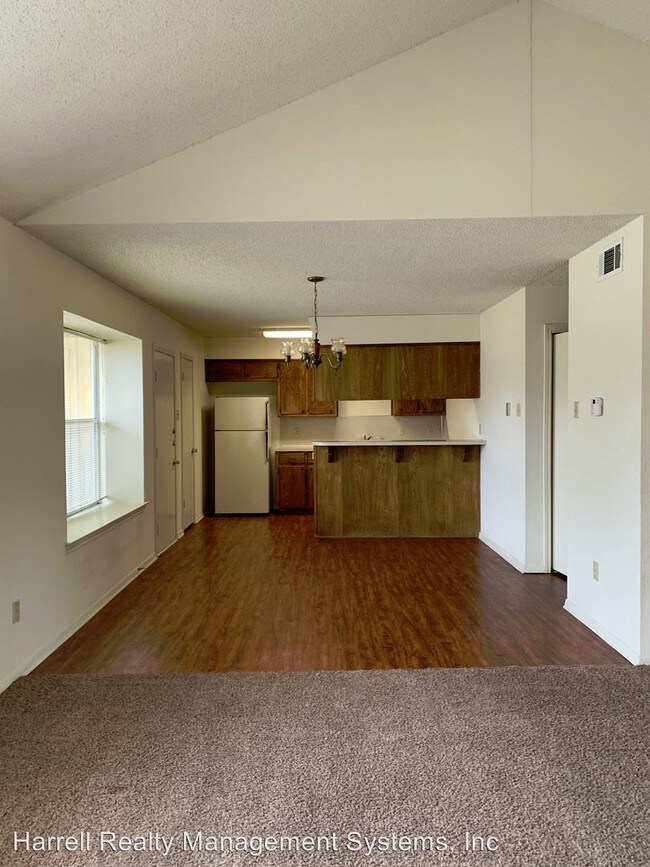 Foto del edificio - 2 br, 2 bath House - 625 Karen