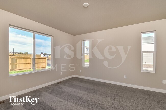 Building Photo - 10405 Luneth Dr