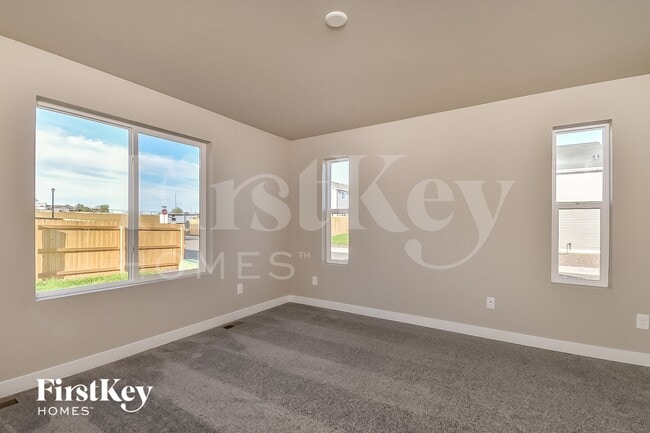 Foto del edificio - 10405 Luneth Dr