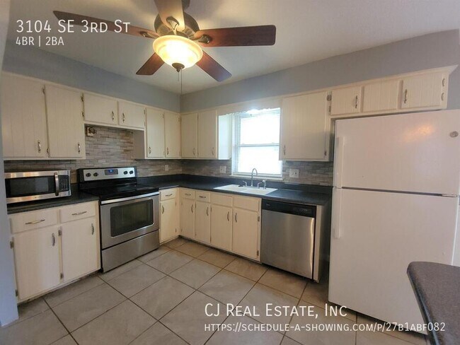 Foto del edificio - 3104 SE 3rd St