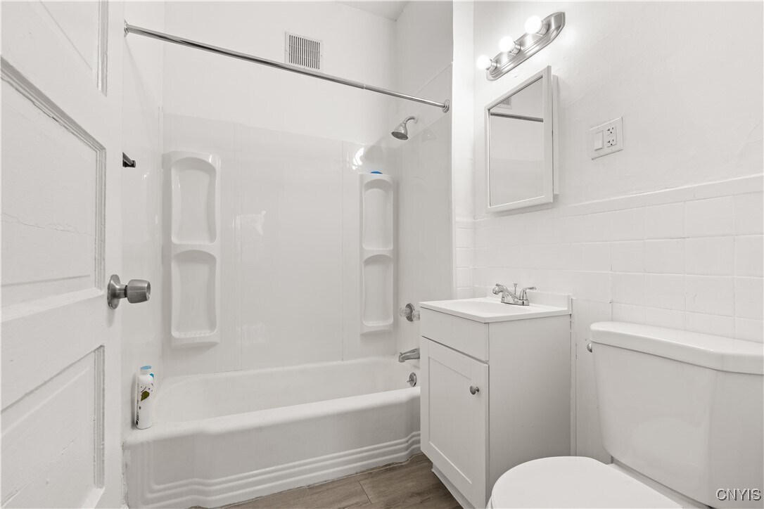 Foto principal - 712 Oak St