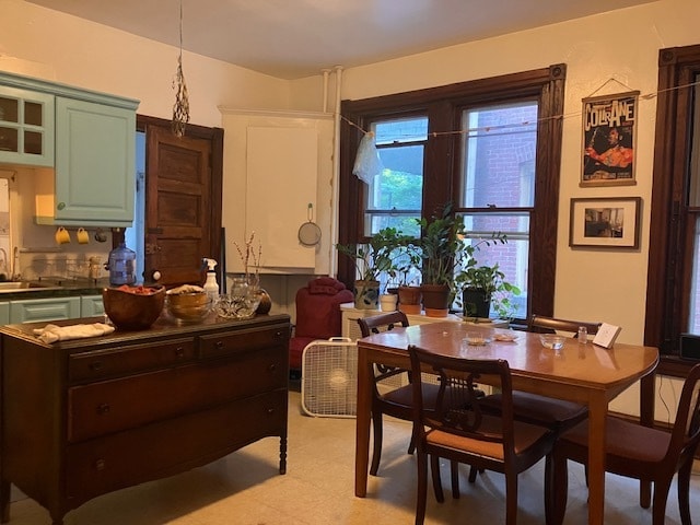 Foto del edificio - 4630 Hazel Ave