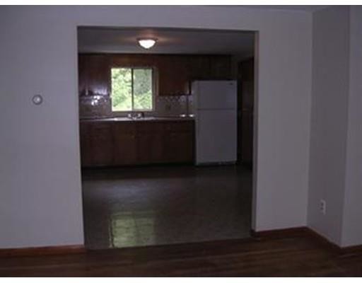 Building Photo - 49 Miller St