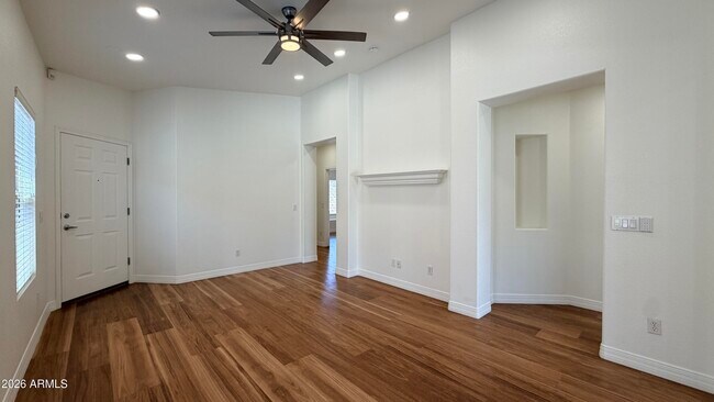Building Photo - 3 S Laveen Pl