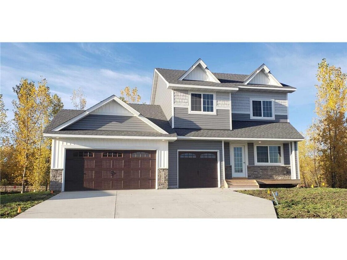 Foto principal - Modern 4-Bed Home with Open Layout, 3-Car ...