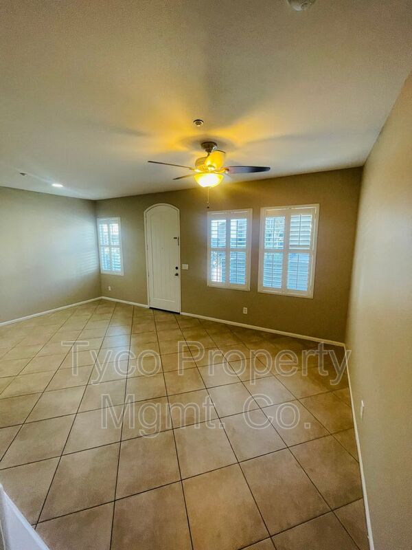 Building Photo - 2174 Desert Hare Ct