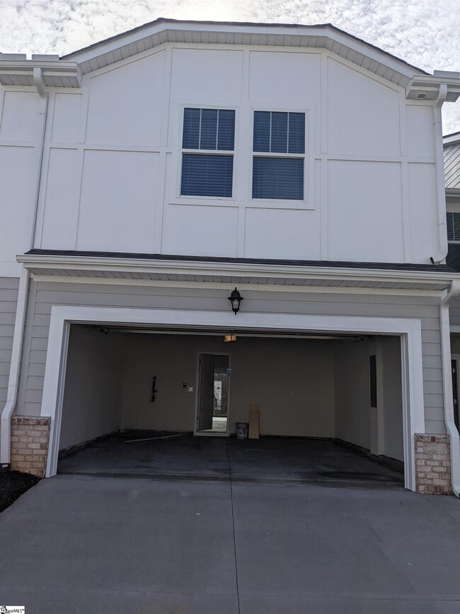 Building Photo - 145 Bromes Wy