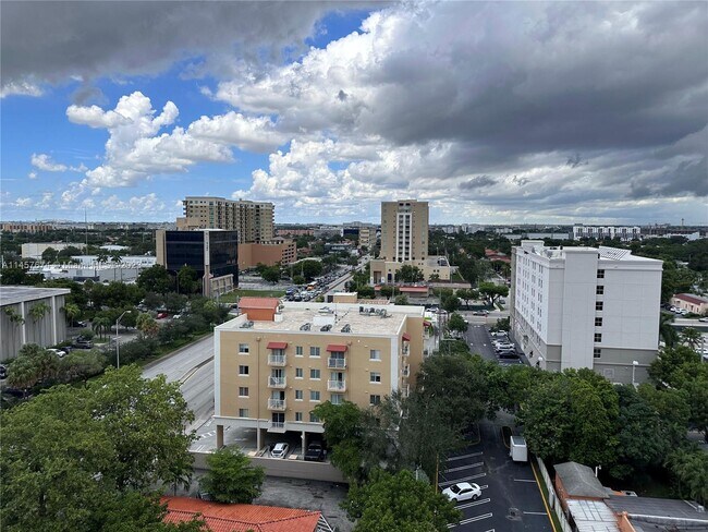 Foto del edificio - 215 SW 42nd Ave