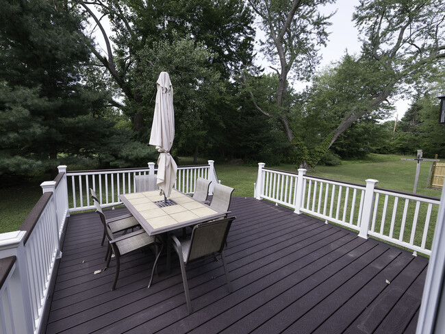 Foto del edificio - 2594 Meadow Lane