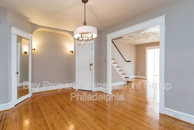 Building Photo - 6022 N 16th St