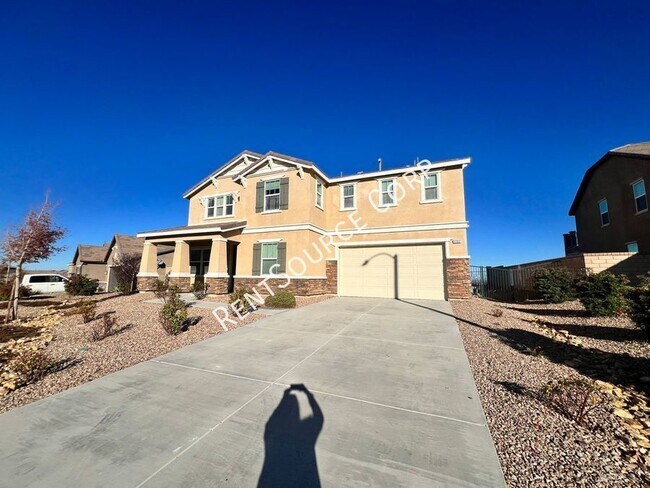 Building Photo - 5 Bedroom Two Story Home for Rent in West ...
