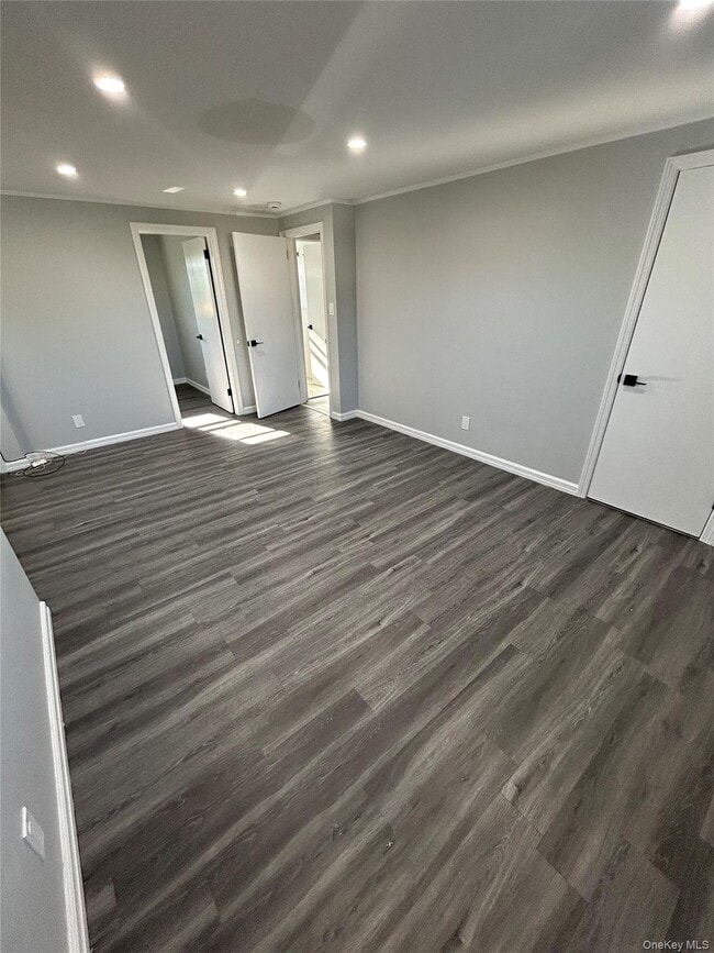 Building Photo - 34 Smith St