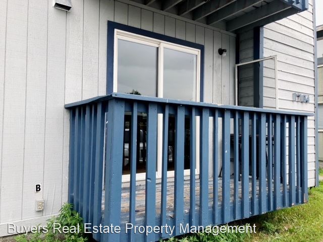 Building Photo - 1704 Russian Jack Dr