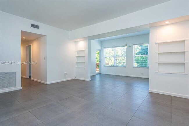 Foto del edificio - 66 NW 87th St