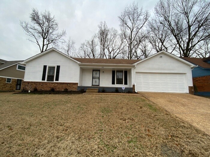 Primary Photo - 4450 Northwood Hills Dr