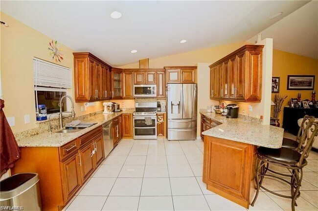 Foto del edificio - 397 Pennfield Ave
