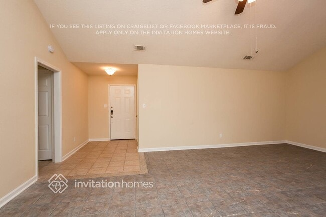 Building Photo - 16502 Oxnard Ln