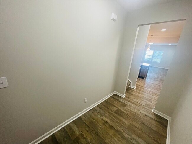 Building Photo - 5962 River Mdw Ct