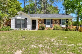 Building Photo - 247 Merion Ct