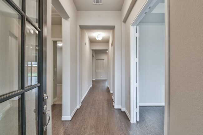 Foto del edificio - 27124 Regal Scott Dr