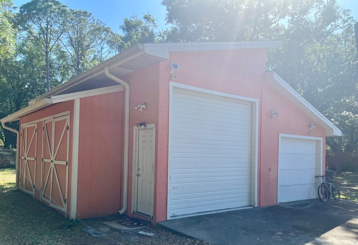 Photo - 9670 90th Ave (Seminole, FL)