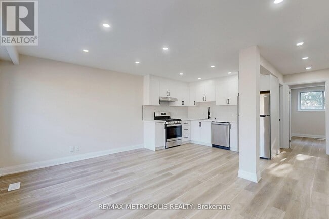 Building Photo - 85 Primula Crescent