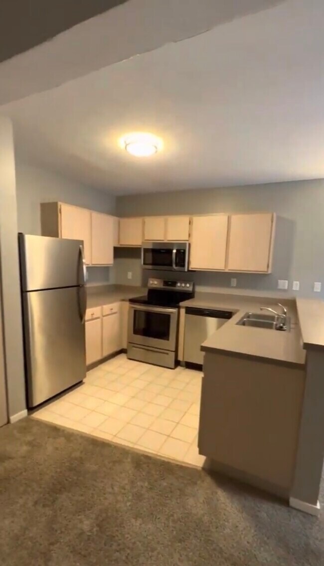 Huron Square and The Osborn Apartments Apartments 1001 Huron Rd