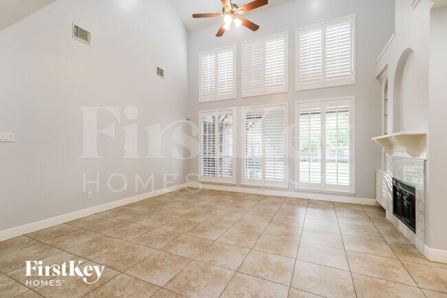 Foto del edificio - 2407 Spanish Oak Hill Ct