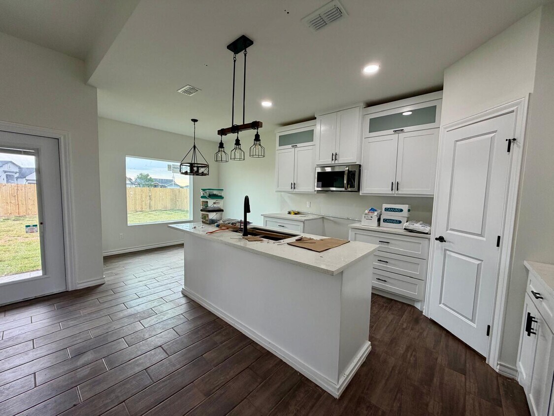 Foto del edificio - 2007 Peace Dr