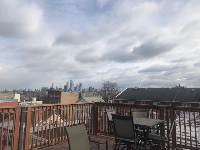 Foto principal - 351 PALISADE AVE