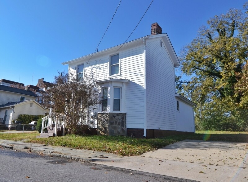 Primary Photo - 1311 13th St