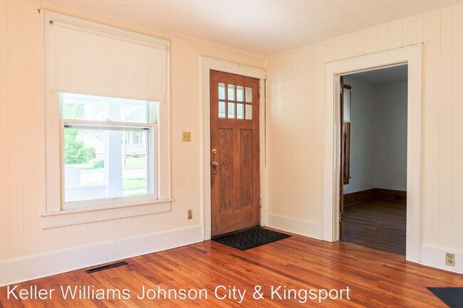 Building Photo - 2 br, 1 bath House - 616 HillCrest Drive