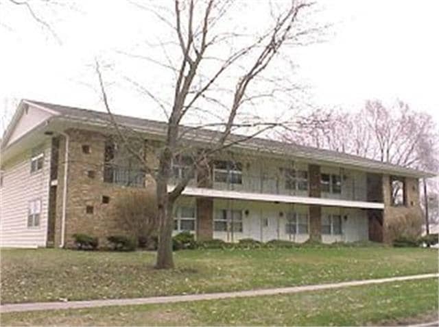 Primary Photo - 1111 N 11th Ave E