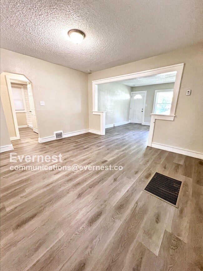 Foto del edificio - 4932 Bellefontaine Ave