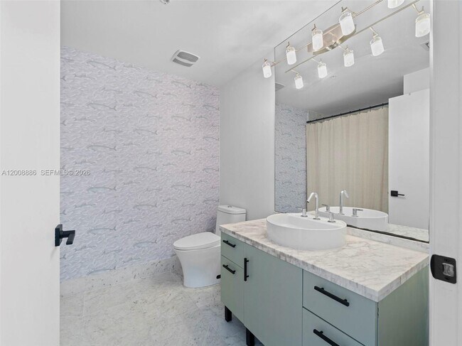 Foto del edificio - 244 Biscayne Blvd