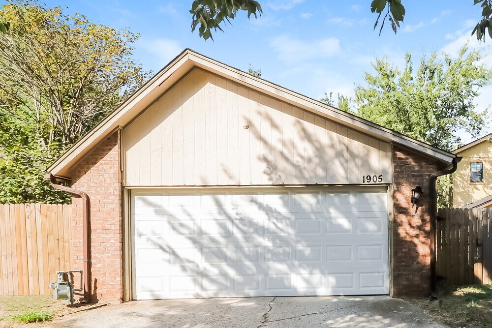 Foto principal - 1905 Oakhurst Ave