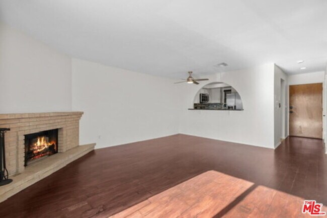 Foto del edificio - 2480 Penmar Ave