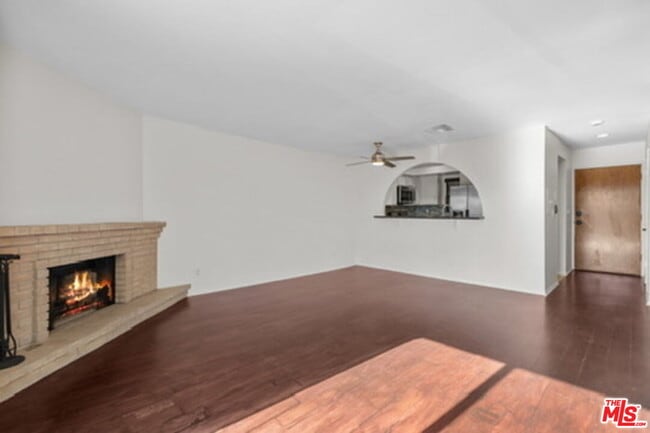 Building Photo - 2480 Penmar Ave