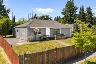 Building Photo - 15577 9th Ave NE